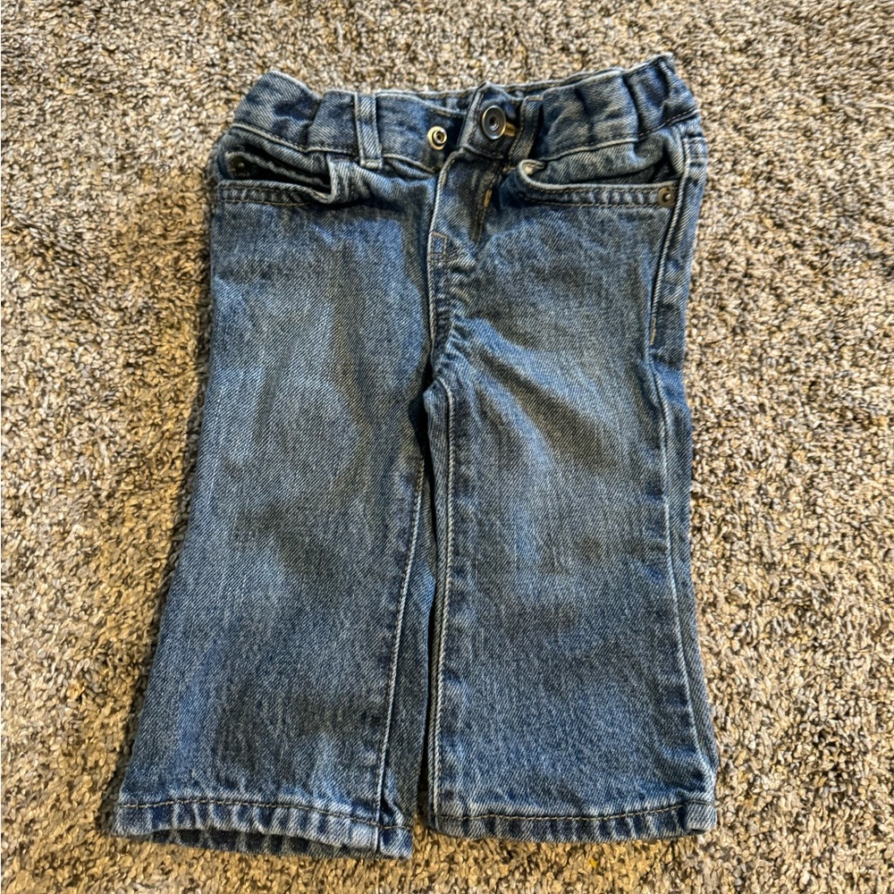 Bootleg jeans